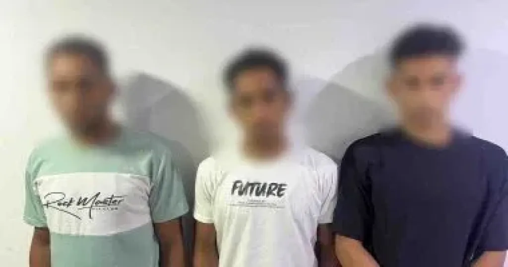 المتهمين 