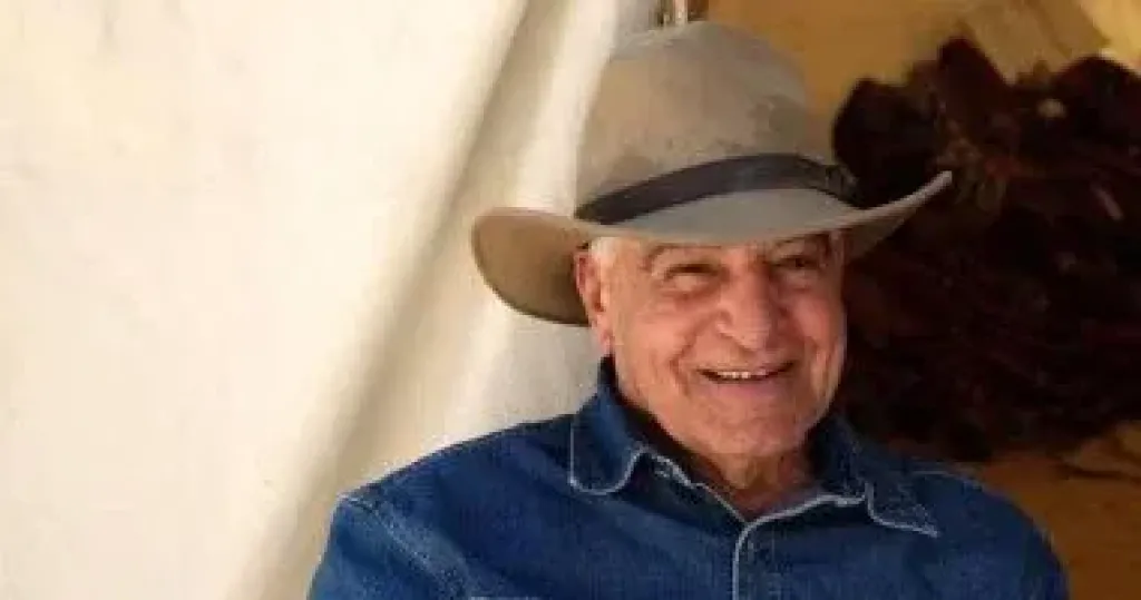 زاهي حواس 