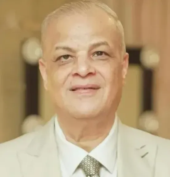 الكاتب الصحفى صالح شلبى يكتب : رحيل العالم الجليل الدكتور أحمد عمر هاشم: سيرة علمٍ ومجدٍ لا يُنسى