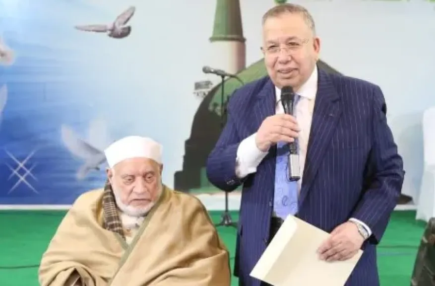 السيد الشريف نقيب السادة الأشراف ينعى العالم الجليل الدكتور أحمد عمر هاشم