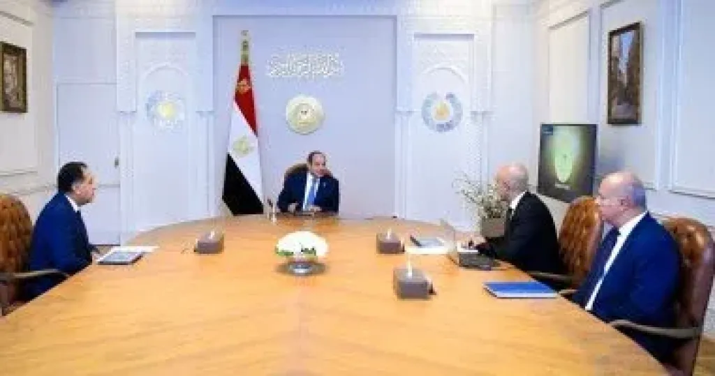 وزارة التعليم تستعين بلجنة من المعلمين وكبار الأكاديميين والأساتذة لمراجعة المناهج