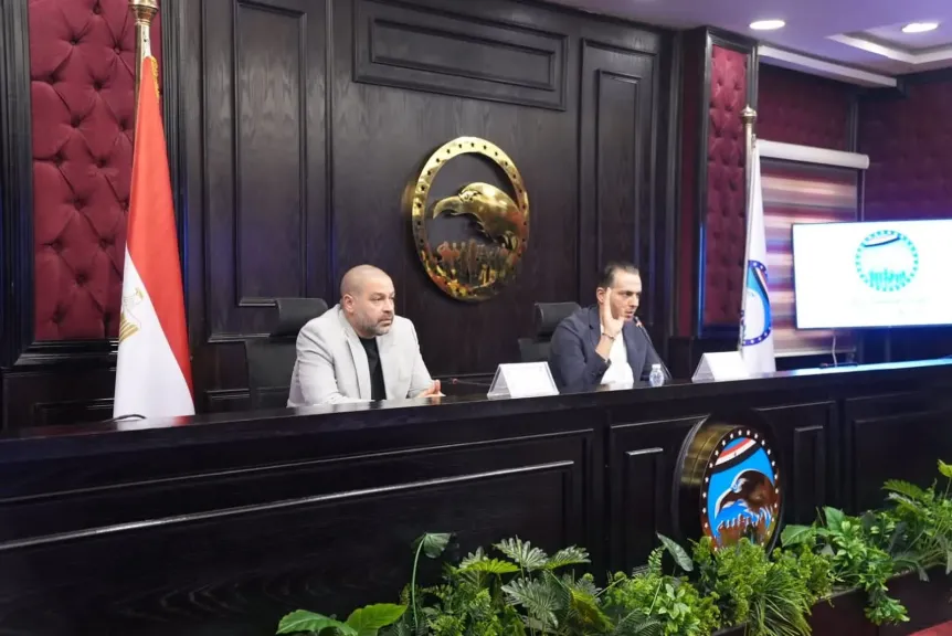 جانب من الاجتماع 