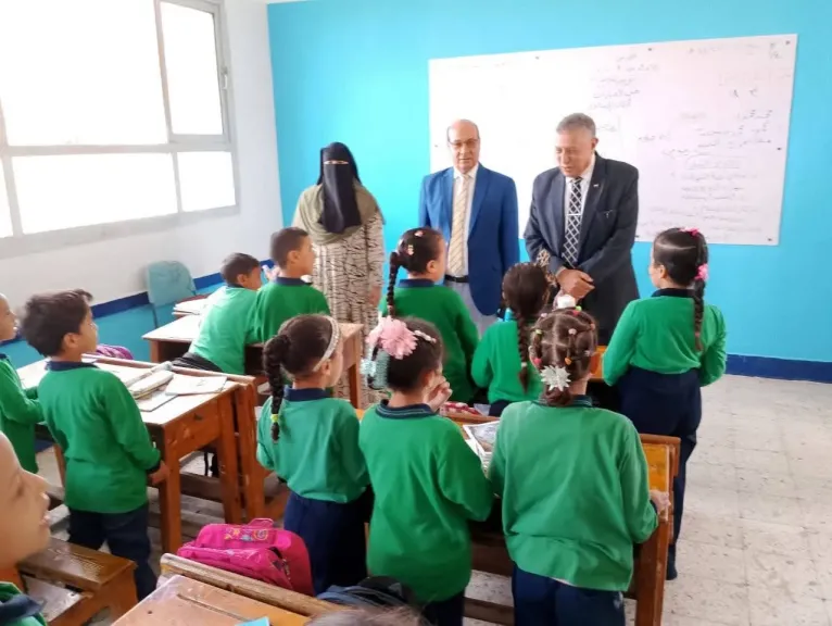 جاكلين  ضرورة متابعة المدارس الواقعة على أراضي طرح النهر بالإدارات التعليمية بالبحيرة