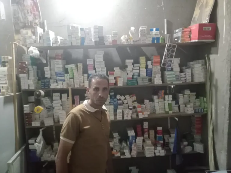 جانب من متابعه