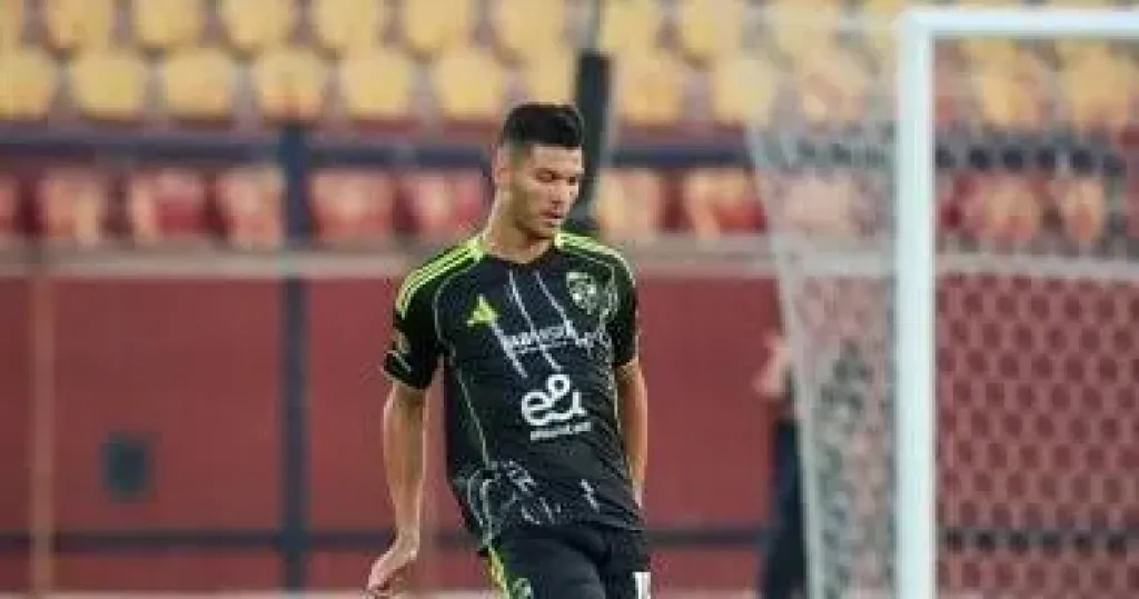 الأهلي يبدأ رحلة تسويق أشرف داري محلياً وخليجيا في يناير