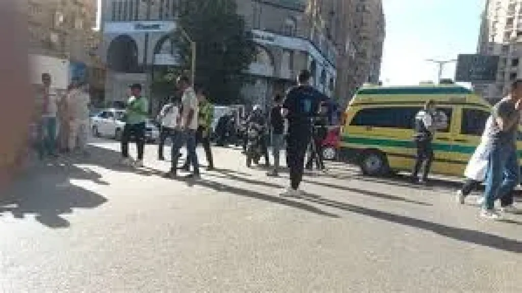 إصابة شاب وفتاة في حادث تصادم ملاكي بدراجة نارية بميدان لبنان