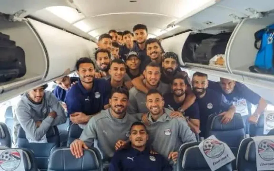 بعثة منتخب مصر تصل القاهرة بعد التأهل لـ كأس العالم 2026