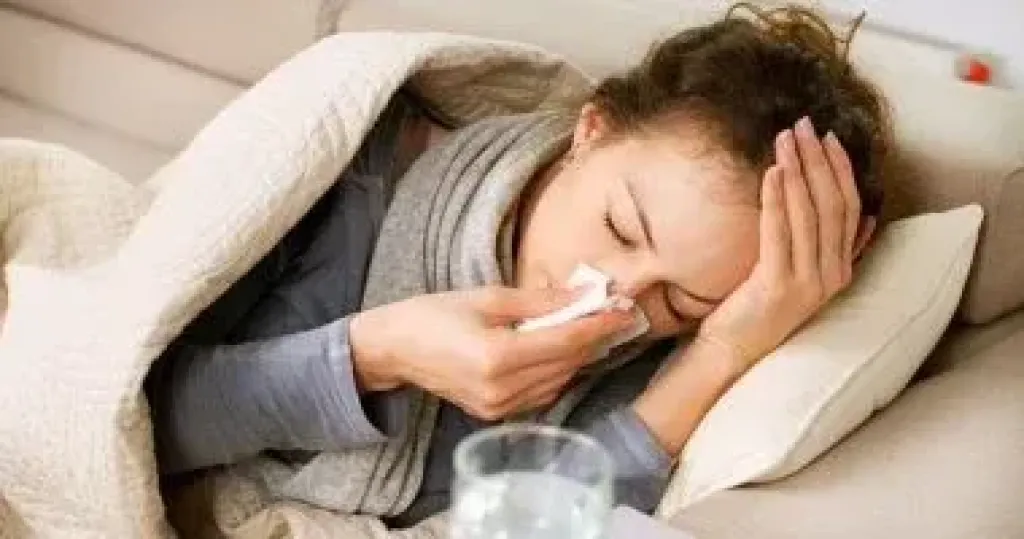 كيف ينتشر متحور كورونا الجديد نيمبوس؟.. وزارة الصحة تجيب