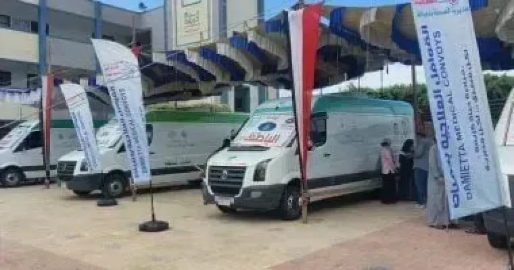 فحص 1383 مريضا في قافلة طبية بمركز إهناسيا ببني سويف