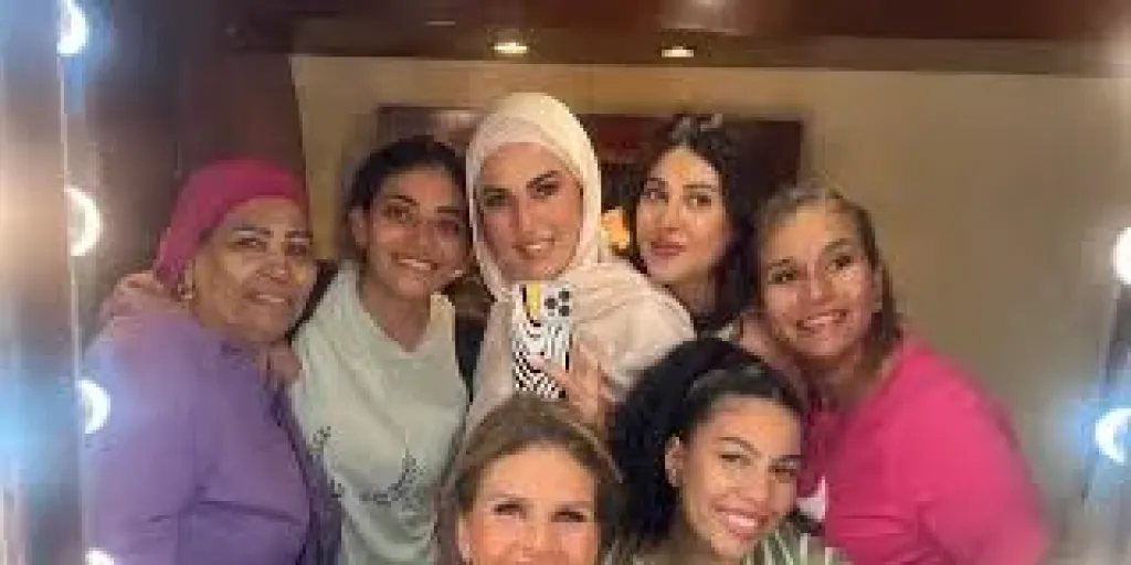 يسرا تستضيف حسين فهمي ببرنامجها ضمن أحداث ”الست لما”