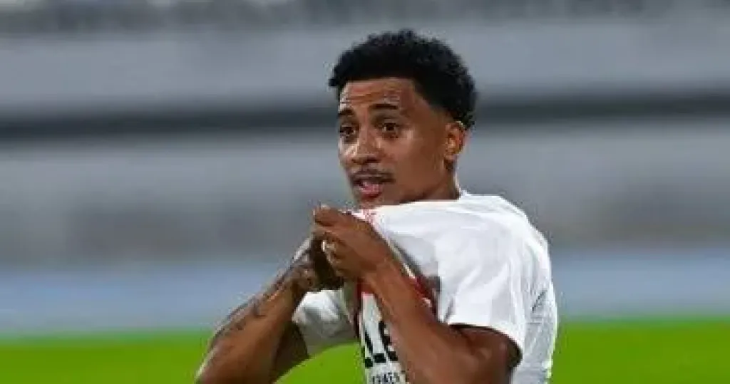 بعد خطوة الإنذار .. الزمالك يبحث عن حل لـ مستحقات بيزيرا وبنتايج