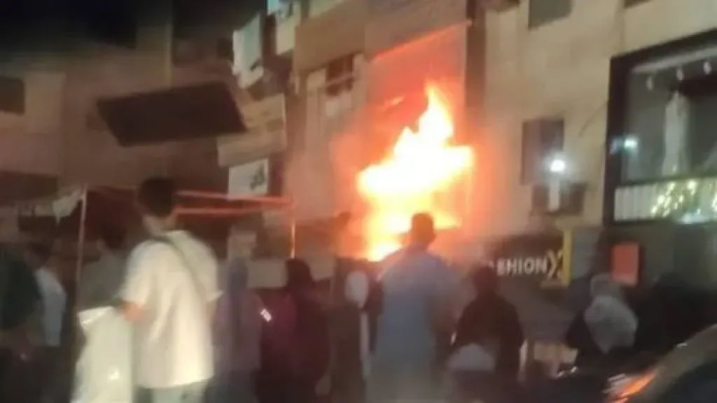اندلاع حريق داخل مخزن منتجات ورقية بالقليوبية