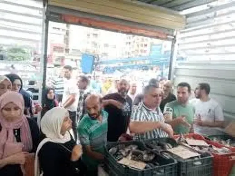 اقبال على المعرض الدائم بالمنصوره