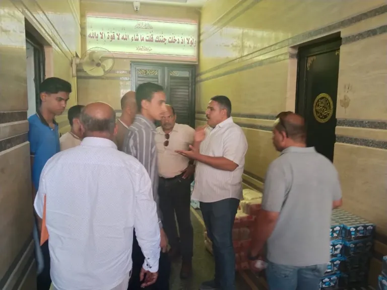محافظ أسيوط: تشميع مخزن مواد غذائية بساحل سليم لمخالفته اشتراطات