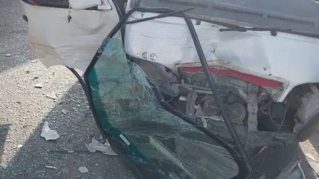 إصابة ١١ شخصا أثر تصادم بين سيارتين ميكروباص وملاكي بالطريق الصحراوي بنطاق مراكز وادى النطرون