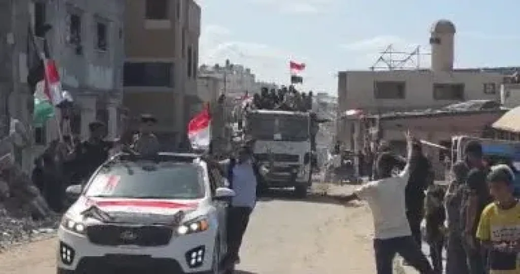 فلسطينيون يشكرون مصر على نقلها للنازحين مجاناً: مصلحة غزة والقاهرة واحدة