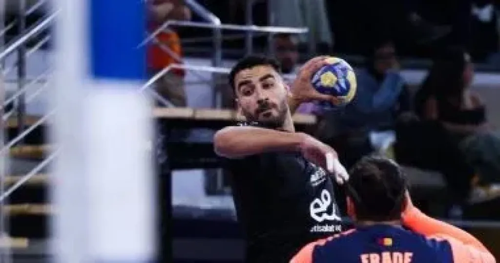 فوز رجال يد الأهلي على بطل إثيوبيا في بطولة أفريقيا بالمغرب
