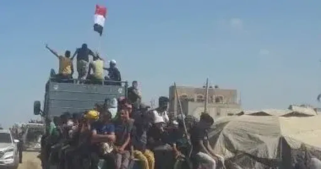 أحمد موسى: توقعات ببدء تسليم المحتجزين غدا قبل قمة شرم الشيخ لتوقيع اتفاق غزة