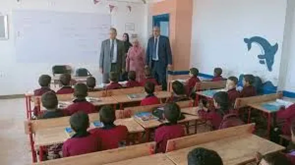 إحالة مديري مدرستين للشئون القانونية بسبب الإهمال في أسيوط