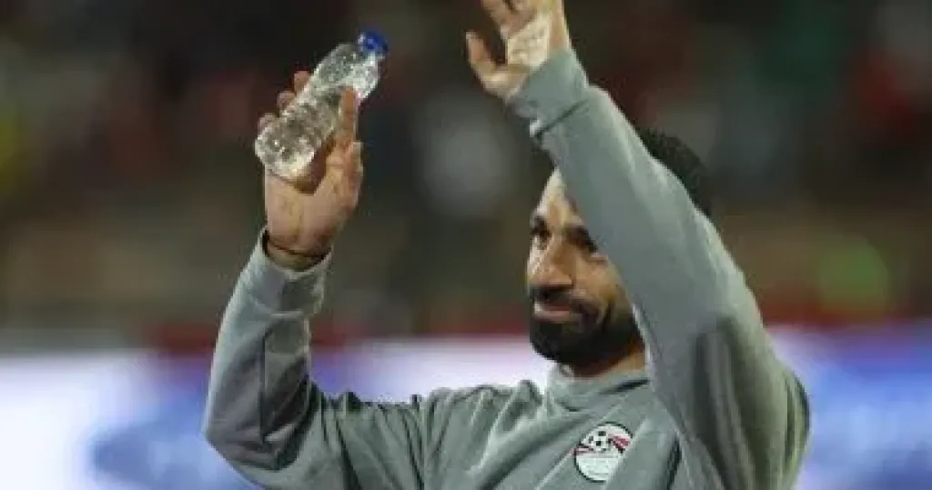 صلاح والشناوى يدعمان منتخب مصر ضد غينيا بيساو رغم الاستبعاد