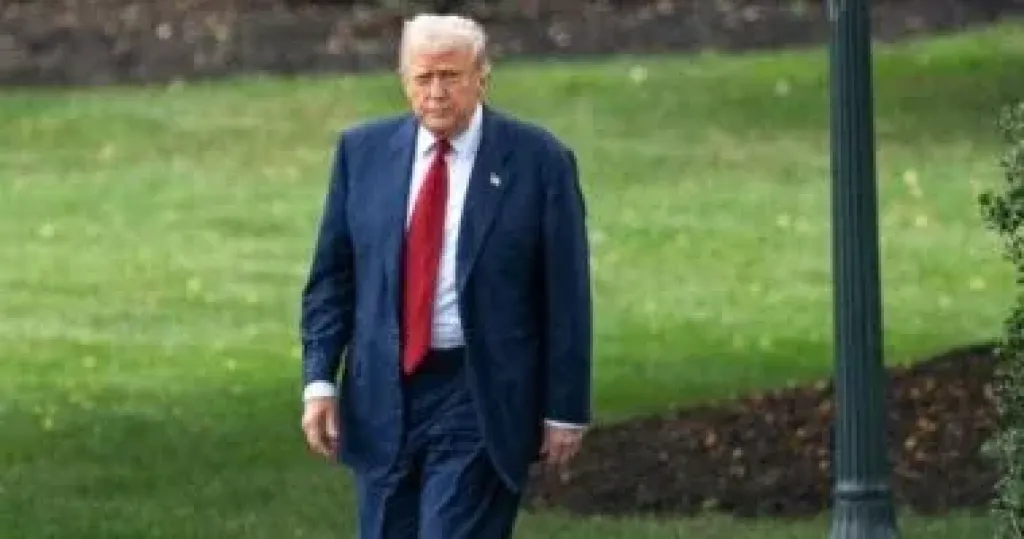 ترامب يغادر البيت الأبيض بعد قليل متجها إلى الشرق الأوسط