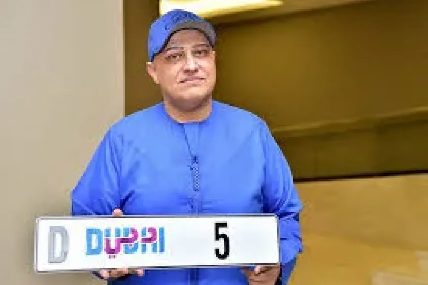 حبس رجل أعمال متهم بغسل 50