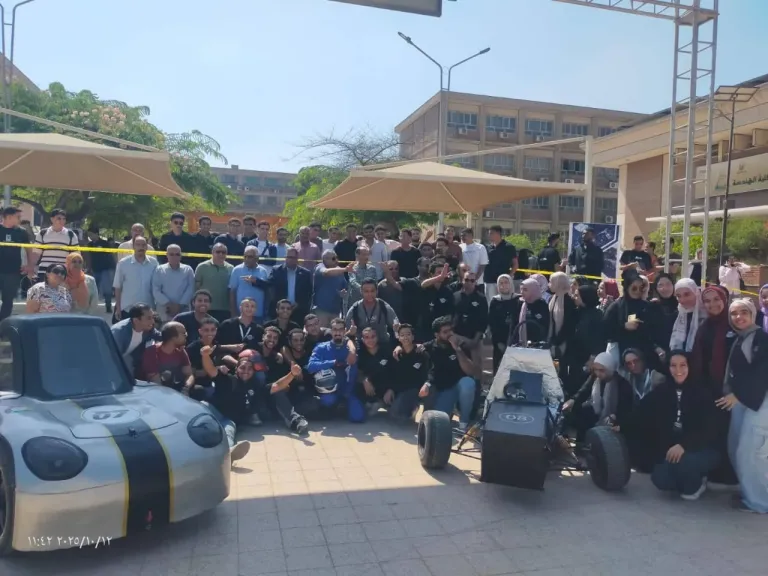 الدكتور المنشاوي يشيد بإنجازات فريق ”أسيوط موتور سبورت” بالتزامن
