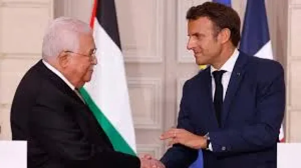 رئيسا فلسطين وفرنسا يبحثان اتفاق وقف إطلاق النار فى غزة واستكمال الانسحاب الإسرائيلى