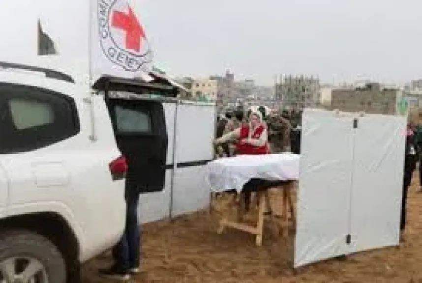 الجيش الإسرائيلى: الصليب الأحمر فى طريقه لتسلم نعوش الرهائن