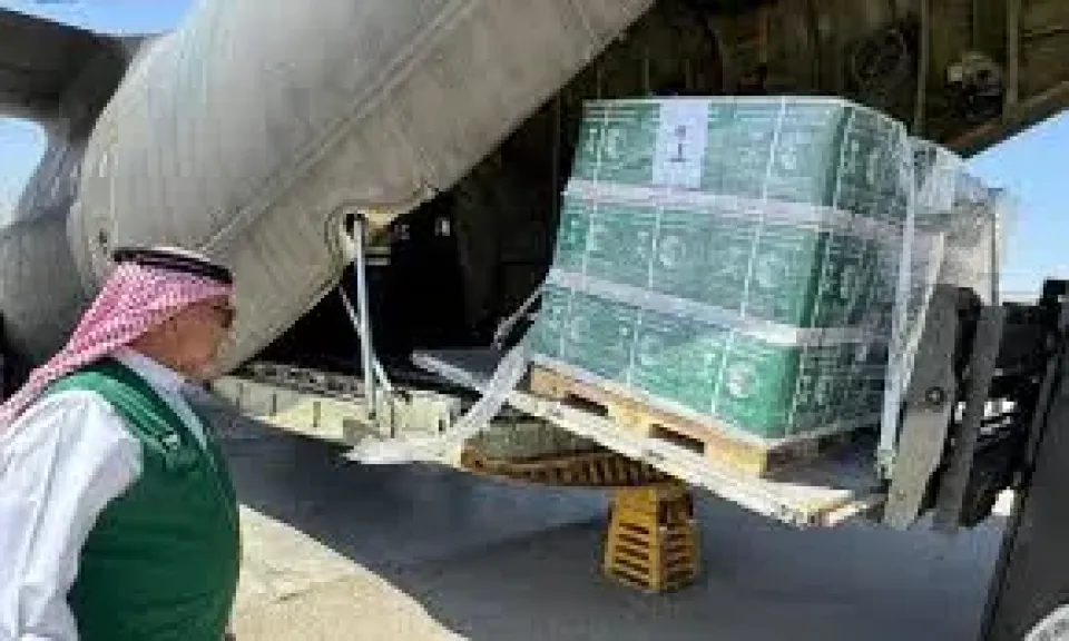 مطار العريش يستقبل الطائرة السعودية الـ68 لإغاثة الشعب الفلسطيني