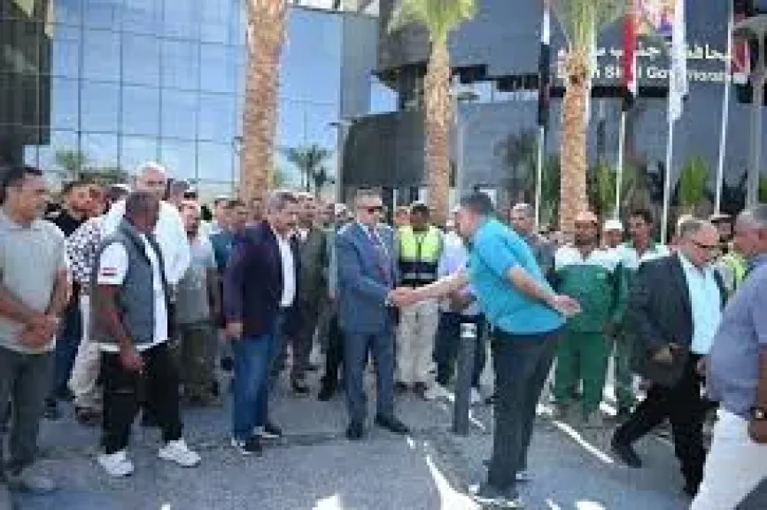 محافظ جنوب سيناء يكرم المشاركين في إنجاح قمة شرم الشيخ للسلام