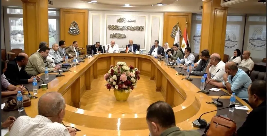 شُعبة شركات حراسة المنشآت ونقل الأموال تبحث مقترحات قانون العمل الجديد
