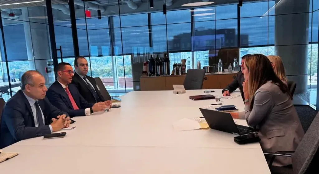 وزير الاستثمار والتجارة الخارجية يعقد اجتماعًا مع كبار التنفيذيين في مجموعة ماريوت الدولية بواشنطن
