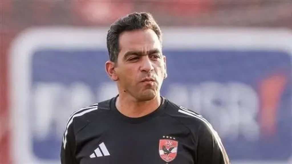 تورب يمنح عادل مصطفى صلاحيات المدير الفنى في مباراة الأهلي أمام إيجيل نوار