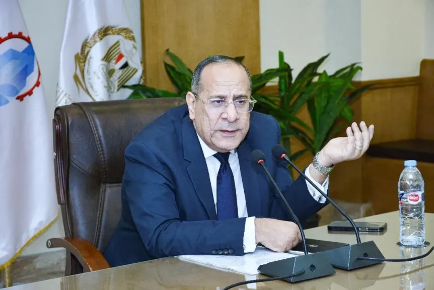 «القابضة للصناعات الغذائية» تطرح عبوة زيت جديدة ”700مللي” ضمن منظومة السلع التموينية