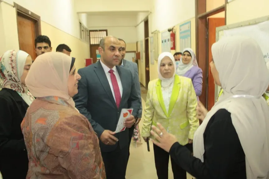 كلية التمريض بجامعة أسيوط تنظم حملة تطعيم ضد فيروس الكبد الوبائي
