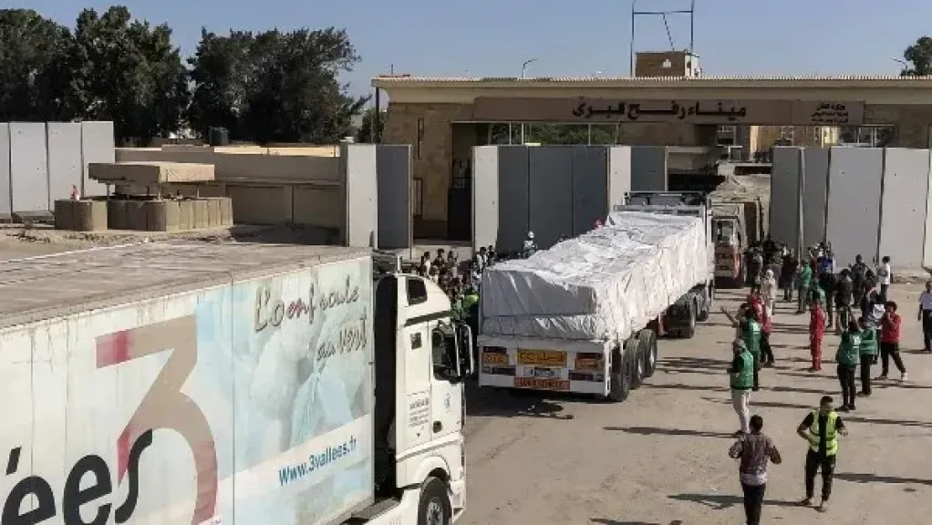 أحمد موسى: معبر رفح يعود للعمل خلال ساعات.. واستعدادات لنقل الحالات الحرجة