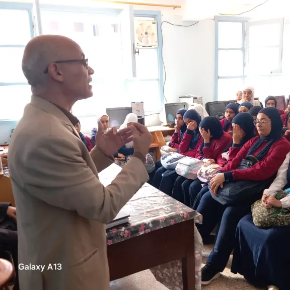 محافظ أسيوط: رفع وعي النشء بالقضايا المجتمعية ضرورة لتحسين