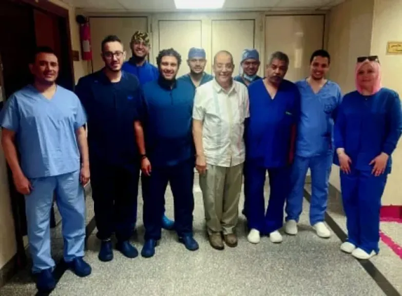 فريق طبي بقسم جراحة المخ والأعصاب بجامعة أسيوط ينجح في إجراء أول جراحة