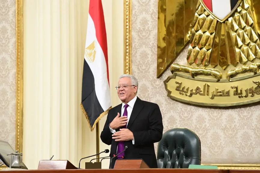 جبالي يودع البرلمان بكلمة مؤثرة: خدمت القانون نصف قرن.. وأوصيكم بالضمير والوطن