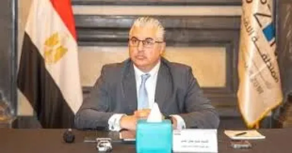 رئيس هيئة قناة السويس الاقتصادية: نسعى لجذب مجمعات صناعية عالمية لتعزيز سلاسل الإمداد