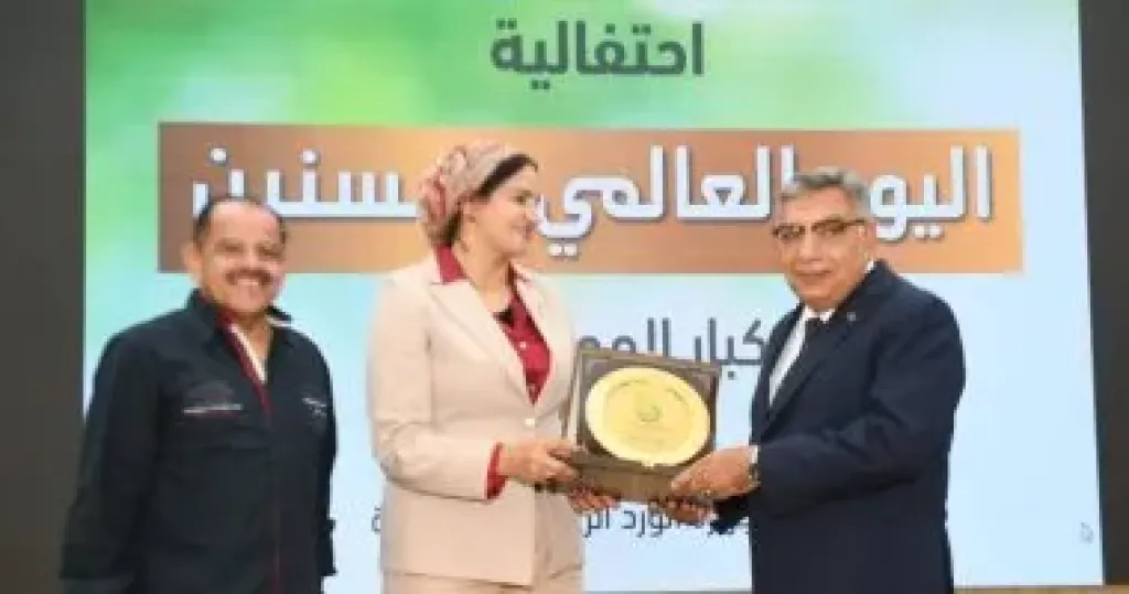 محافظ الدقهلية يشهد احتفالية اليوم العالمى للمسنين ويؤكد: كبارنا هم الجذور