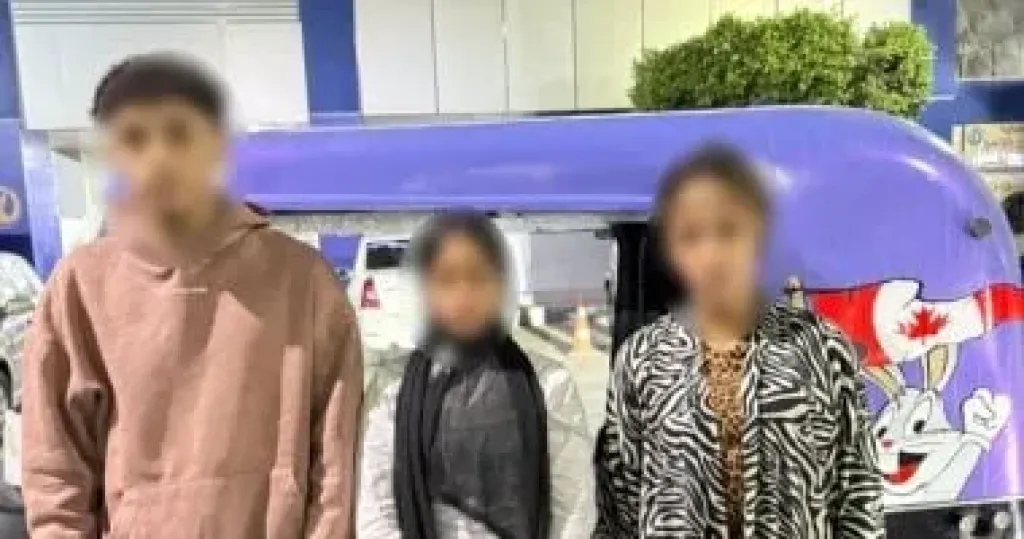المتهمين