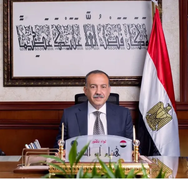 *محافظ أسيوط يعتمد التعريفة الجديدة للمواصلات ويوجه بتكثيف الحملات
