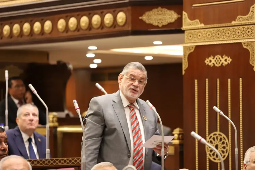 الخرباوي  وعصام خليل وأسامة كمال  يؤدون اليمين بالجلسة الافتتاحية للشيوخ