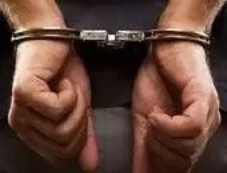 ضبط شاب بحوزته كاميرا سرية داخل فرع بنك بالجيزة
