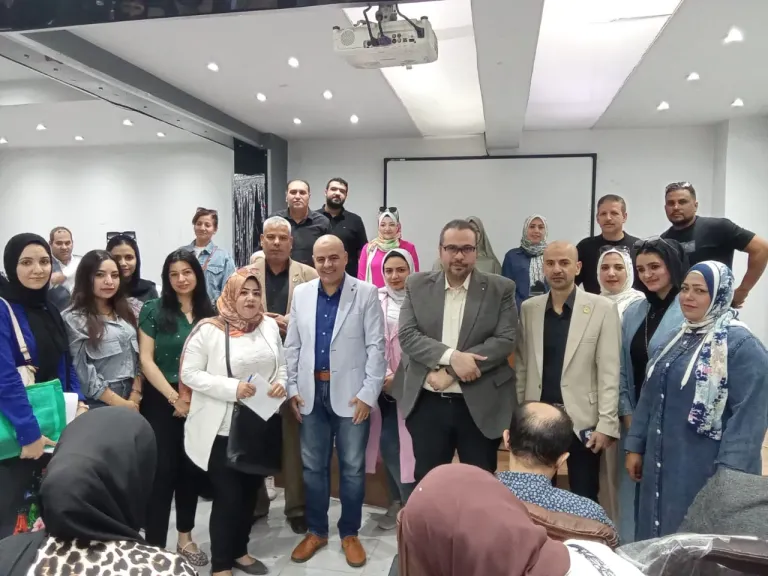 الدكتور البيلى يترأس اجتماع فرق الإعلام والعلاقات العامة ويهنئهم بالتميز