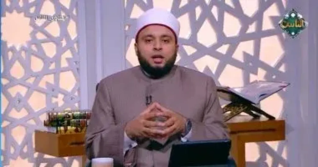 هل يجوز للزوجة أن تأخذ من مال زوجها دون علمه؟.. أمين الفتوى يوضح لـ”الناس”