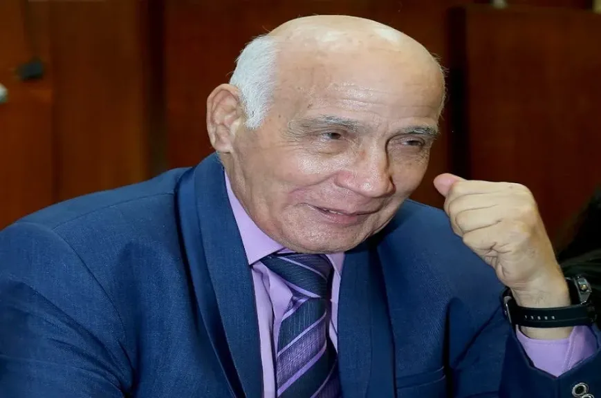 اليوم بالجيزة.. الاحتفاء بالشاعر أحمد عنتر مصطفى في برنامج «العودة إلى الجذور»