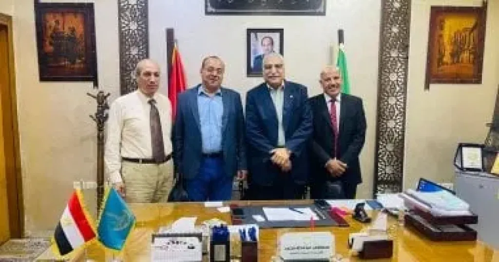 تعليم القليوبية تستقبل وفدا وزاريا لمدرسة بنها التجارية المشتركة